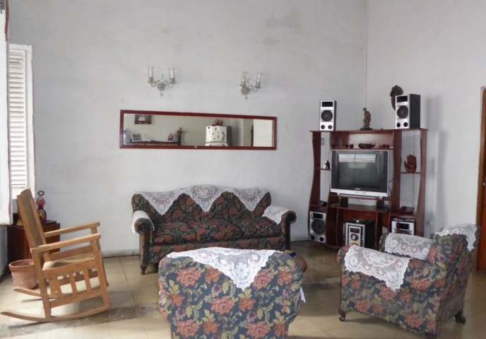 The_living_room_of_the_B&B_Casa_Doña_Rosa_in_the_city_of_Havana_in_Cuba